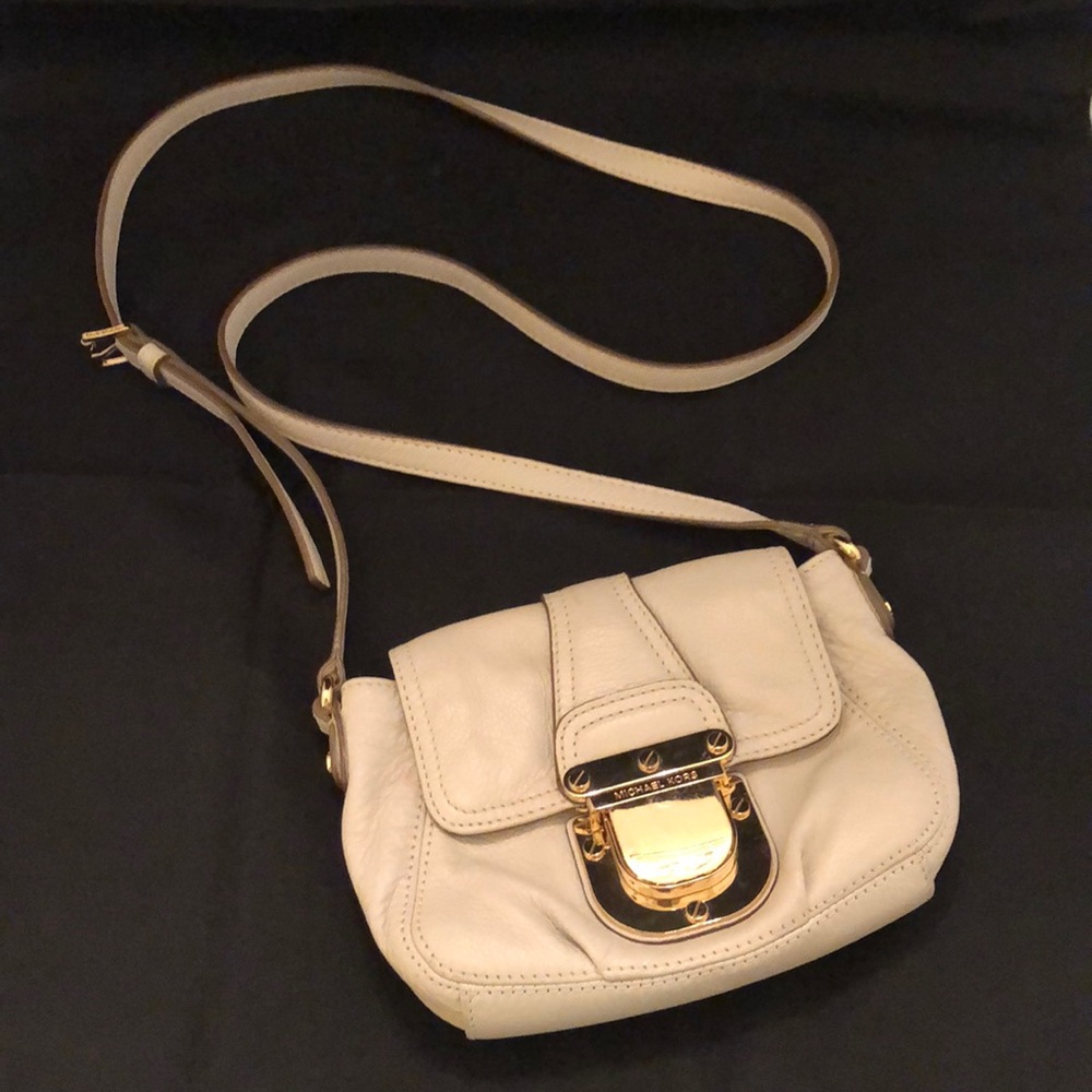 Michael Kors crossbody purse